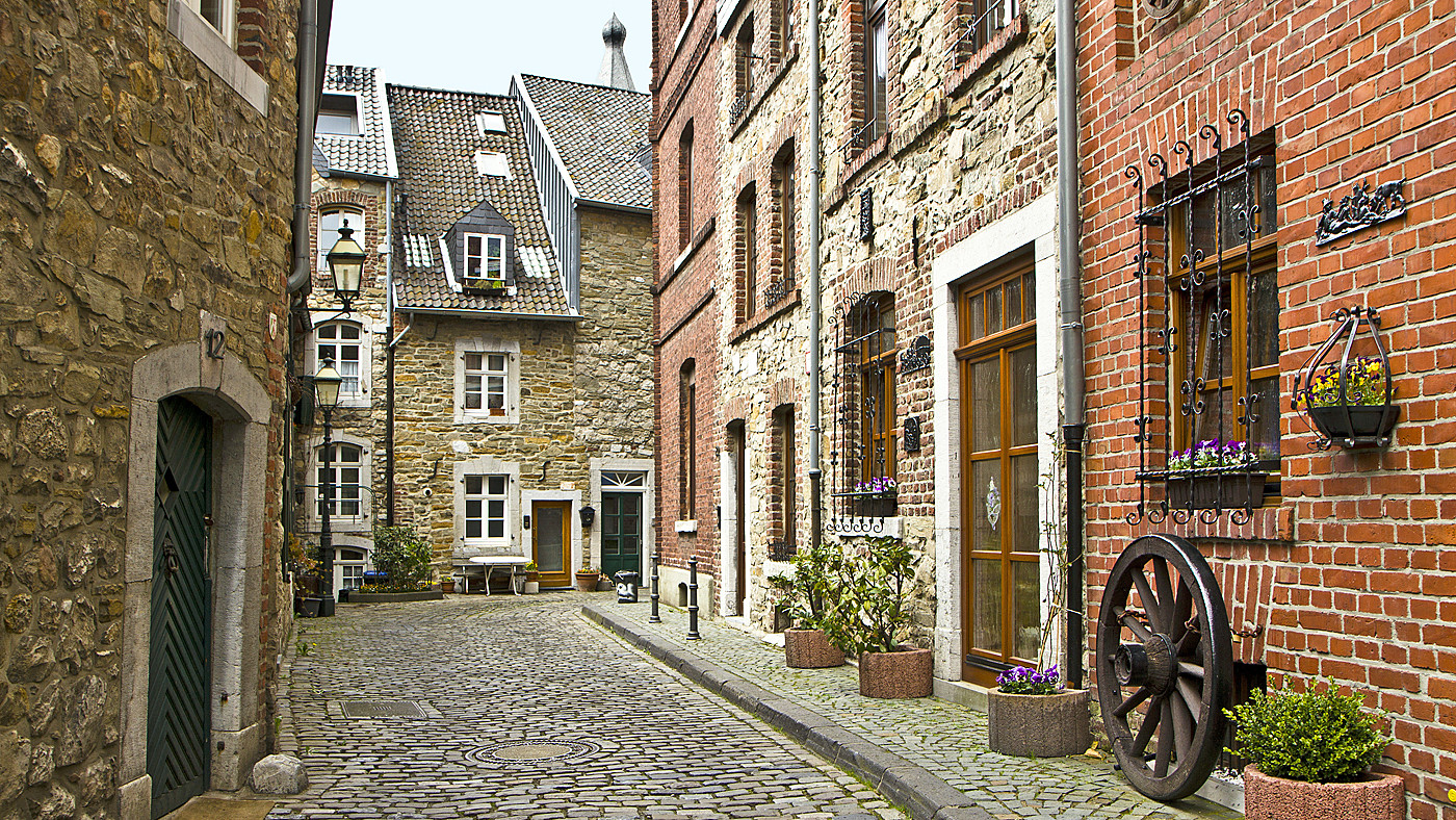 Streets of Aachen - Pullman